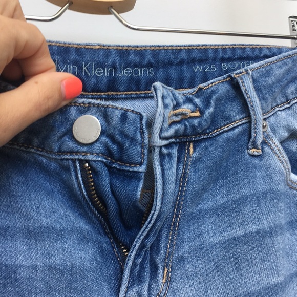 Adorable comfy CK jeans - Picture 4 of 8